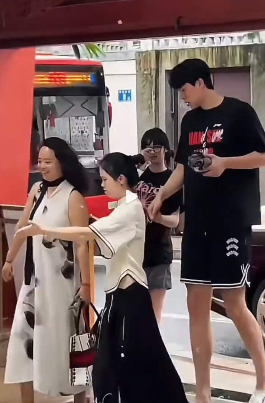 却丝毫没有