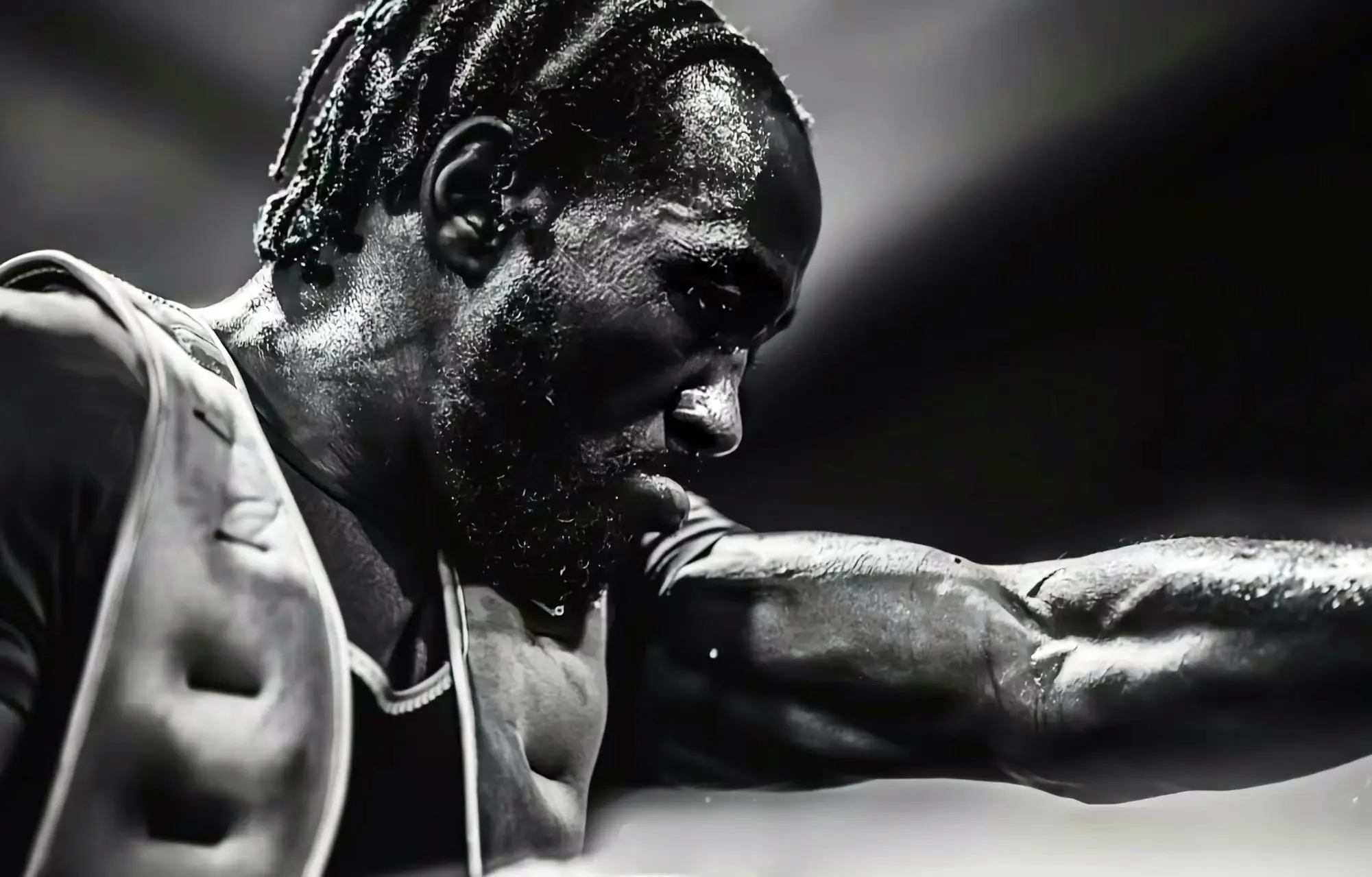 年就入驻, 交锋中 年就入驻, 交锋中