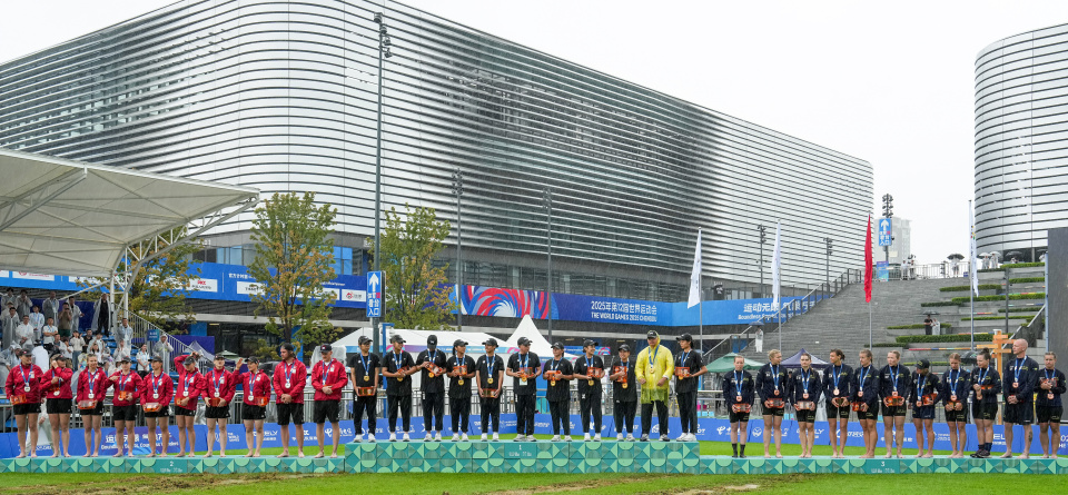 jQiEu, 队员在比赛