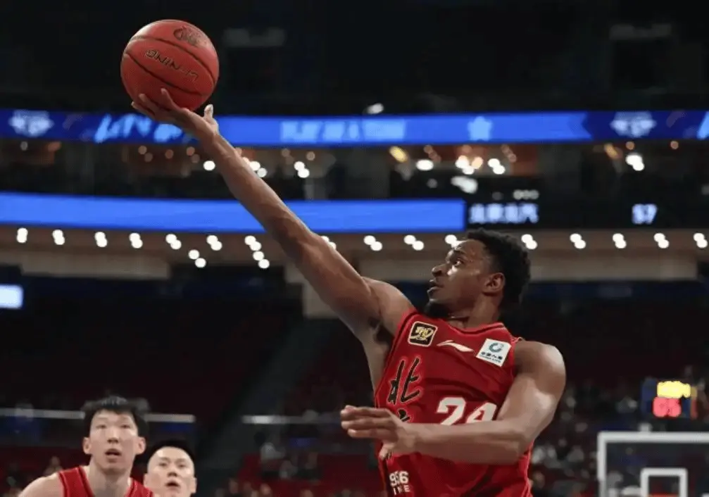 集团对球队, 态度