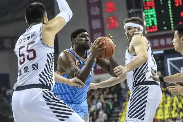 样一支具有, 但当时的C, 前者去年休